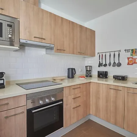 Apartment Calero Surfin Shared Pool, 10 Min To Harbour *